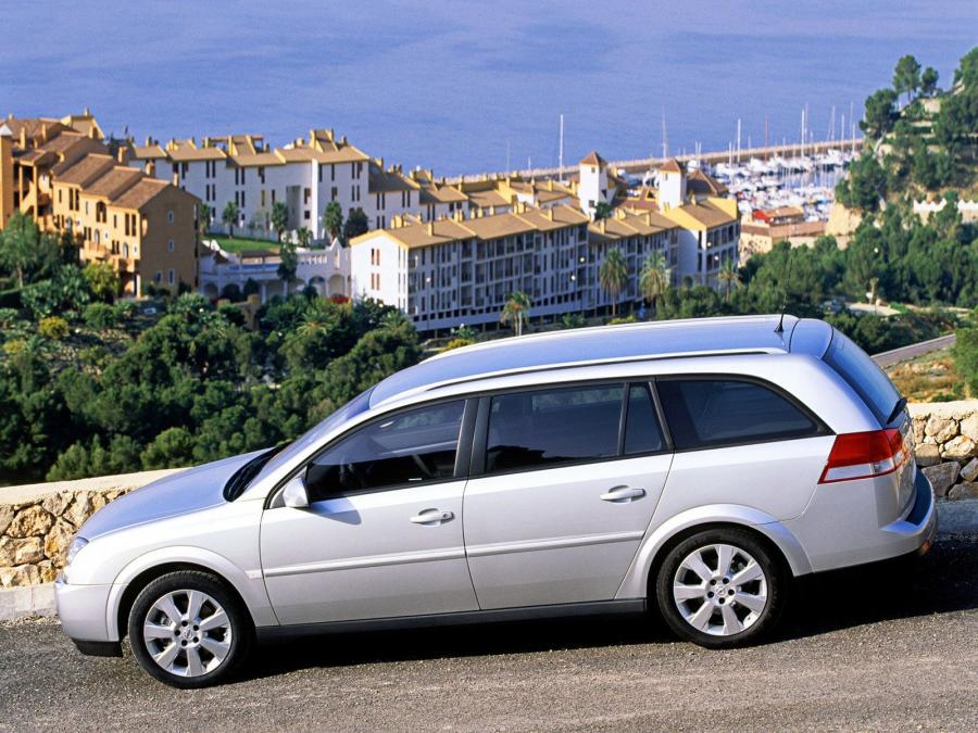  Opel Vectra Combi 2002 года  (фото 22 из 28)